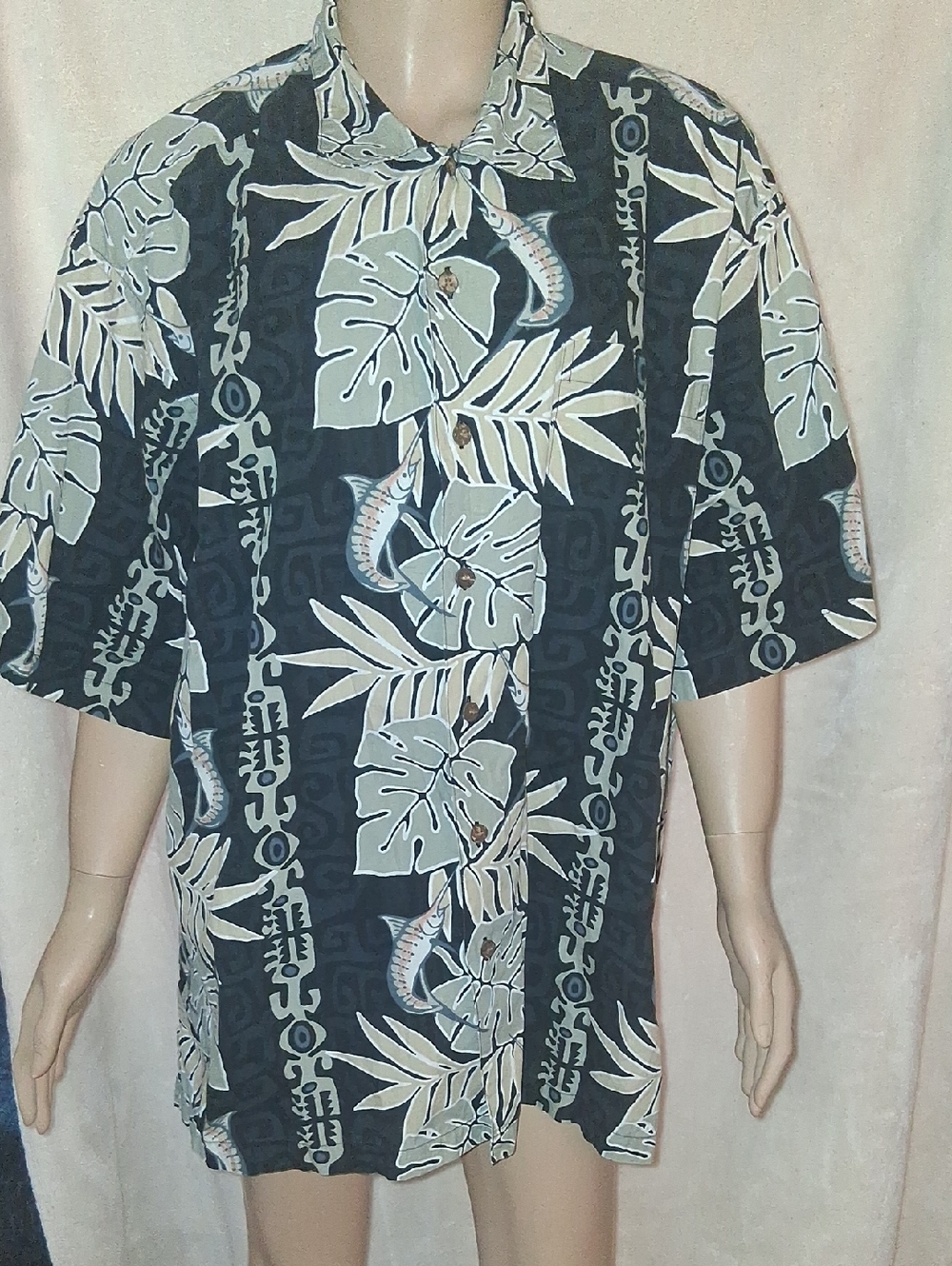 Men's Tropical Button-Down Shirt - Black & Light Gray